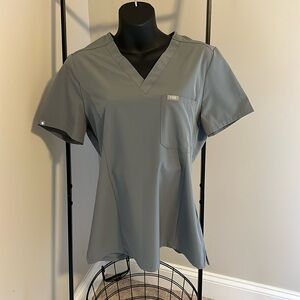 FIGS one pocket Catarina scrub top